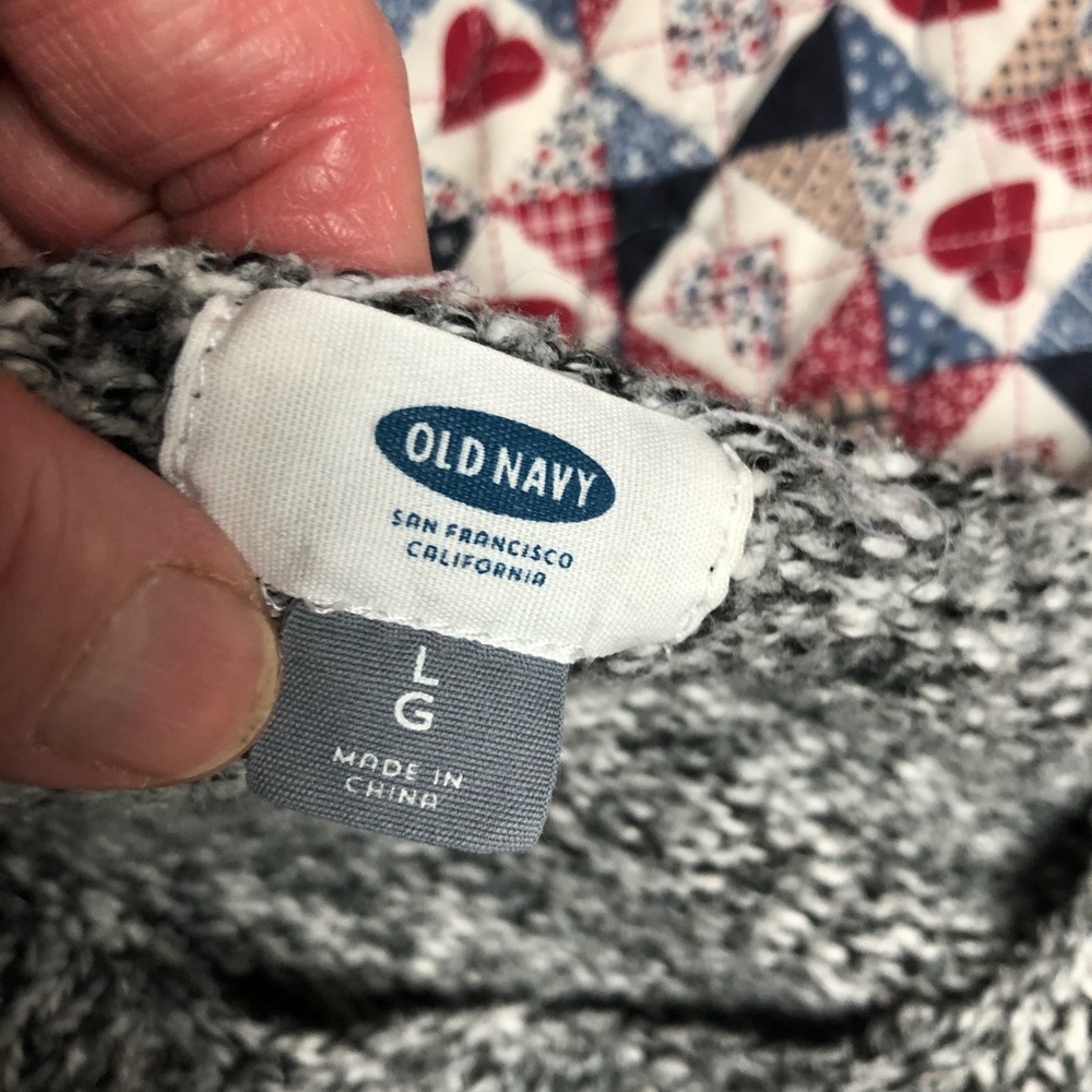 Old Navy Large - Picture 6 of 7